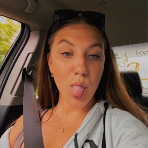 Meet your Posher, Paige